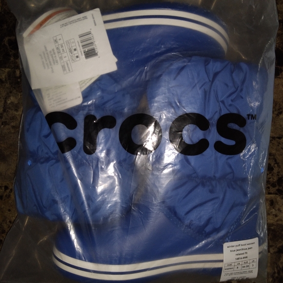 Women's Crocs Winter Puff Boots - Picture 3 of 4